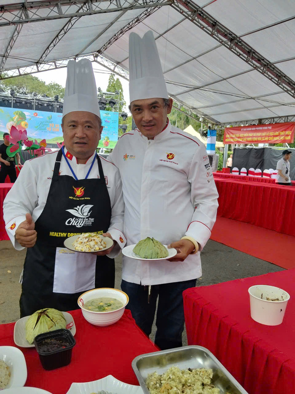 Hình ảnh hoạt động công ty Phúc Nguyên Khang - Dịch Vụ Nấu Tiệc Phúc Nguyên Khang - Công Ty TNHH Tư Vấn Thiết Kế Xây Dựng Trang Trí Nội Thất Nhà Mới